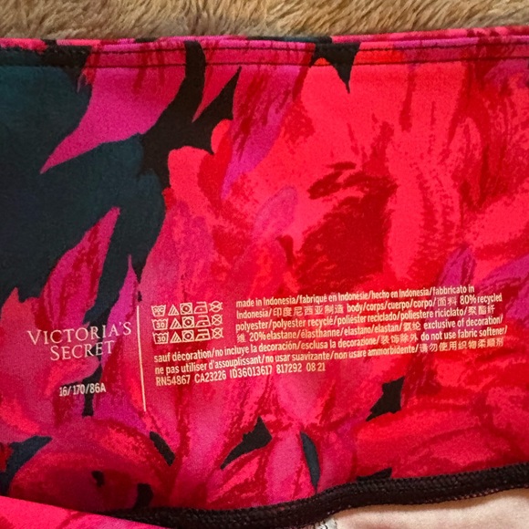 Victoria's Secret Live On Point Size 16 Highrise Crossover Leggings Women’s - Picture 4 of 5